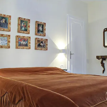 Elegante E Panoramico Apartman *