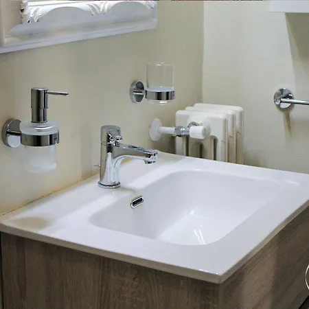 Corso Roma, 37 - Valente Italian Apartment Montecatini Terme